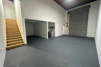 Fully Secure Industrial Unit – 100m²