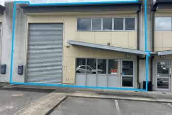 Fully Secure Industrial Unit – 100m²