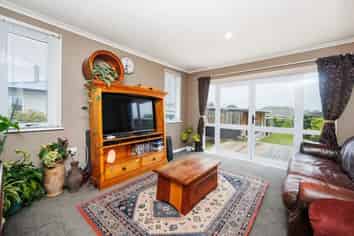 30 Pharazyn Street, Feilding