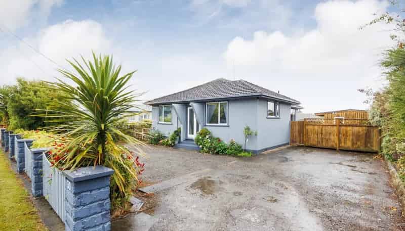 30 Pharazyn Street, Feilding