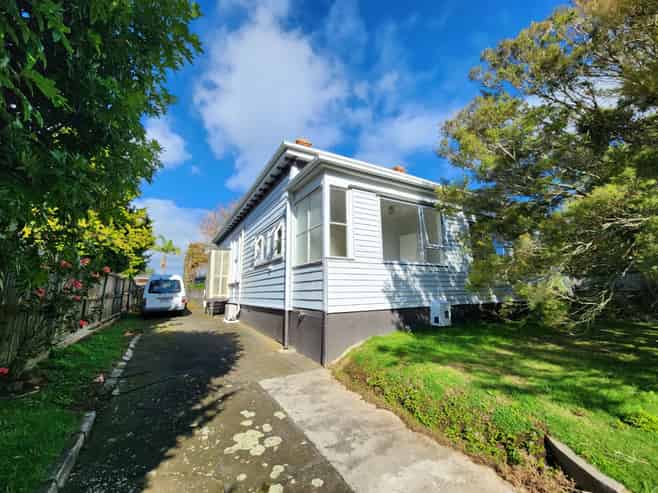 31b Mt Smart Road , Royal Oak