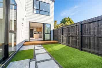 Lot 1 & 5/21 Smythe Road, Henderson