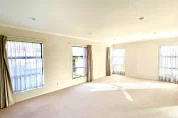 11 Bendemeer Place, Flat Bush