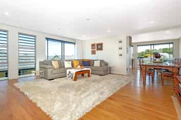 18 Potae Avenue, Lytton West