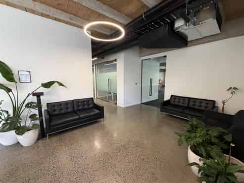 Modern Workspace | 15 Parks