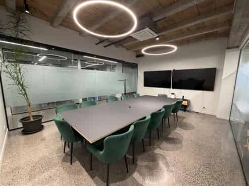 Modern Workspace | 15 Parks