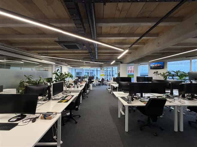 Modern Workspace | 15 Parks
