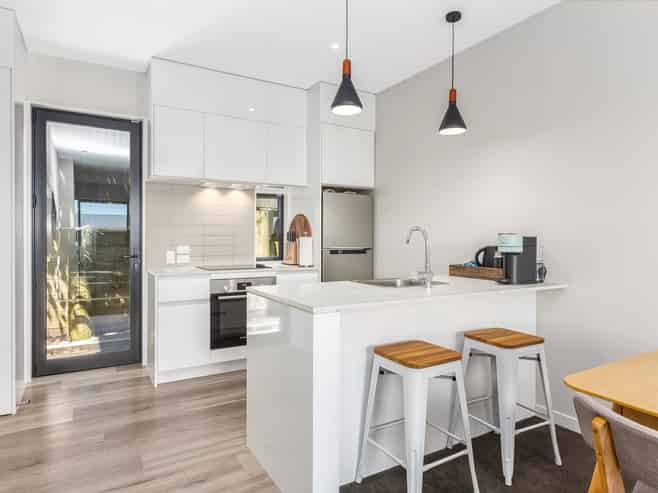2/6 Oswald Cres, Paparangi