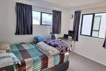 6 Aston Crescent, Trentham