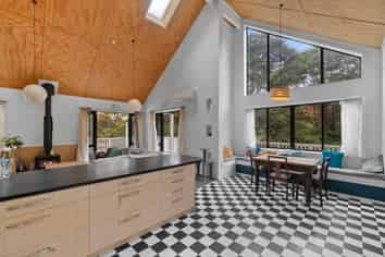 140 Shaw Road, Oratia