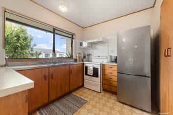 43 Chivalry Road, Glenfield