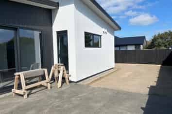 B/20 Stormlea Drive, Southbridge