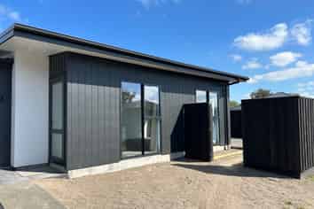 B/20 Stormlea Drive, Southbridge