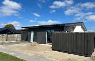 B/20 Stormlea Drive, Southbridge