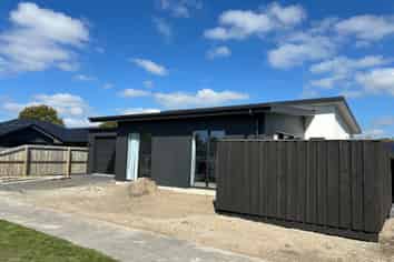 B/20 Stormlea Drive, Southbridge