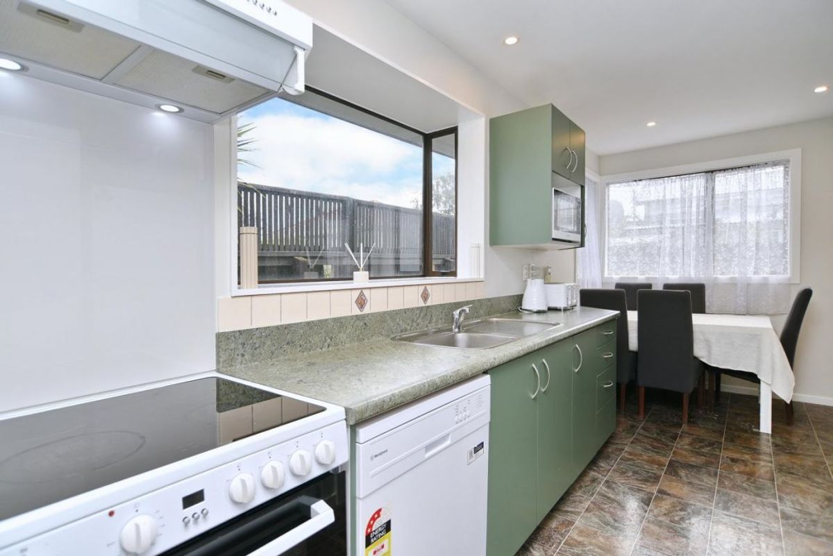 * UNDER OFFER * Ideal Starter or Investment - More