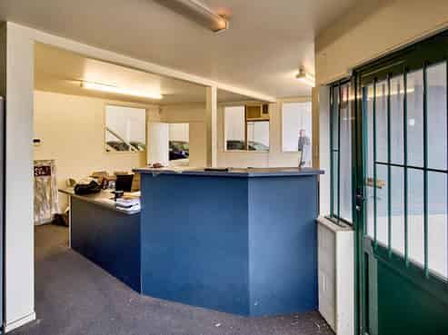 FOR LEASE – Unit 1, Railway Avenue, Petone