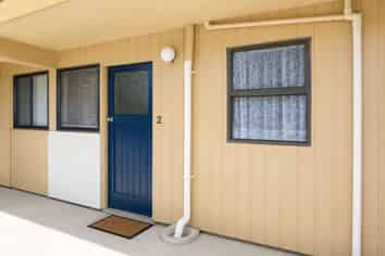 2/16  Alma Road, Gonville