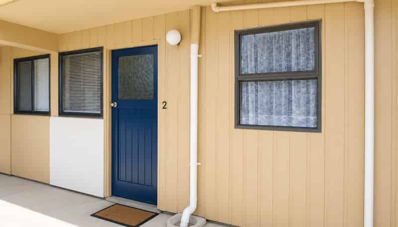 2/16  Alma Road, Gonville