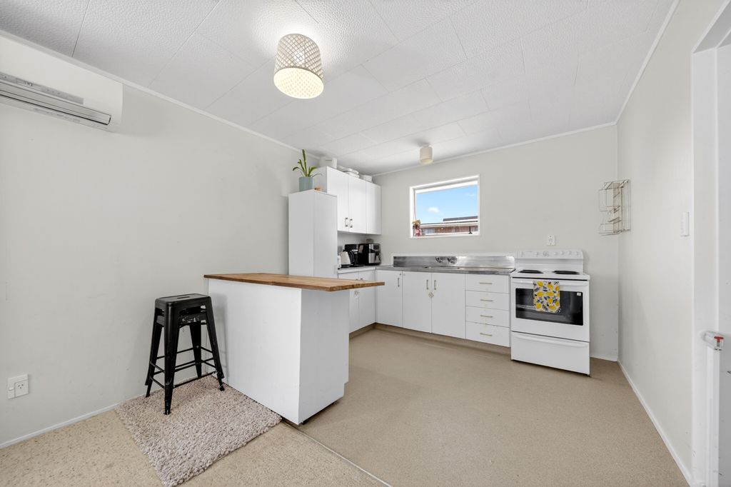 NOW $375,000 - VENDORS ARE MOTIVATED! 2
