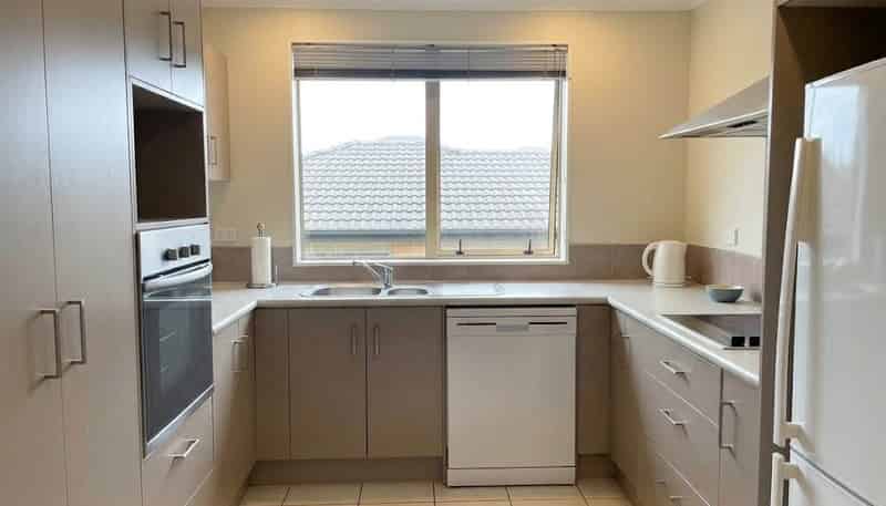 23A Raphoe Road, Flat Bush