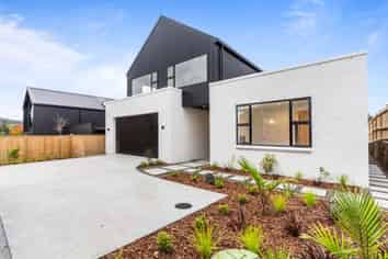 39 Elliot Street, Riverhead