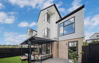 4 Manahau Lane, Flat Bush