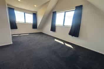61 Jean MacKay Place, Dairy Flat