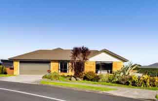 8 Jules Crescent, Bell Block