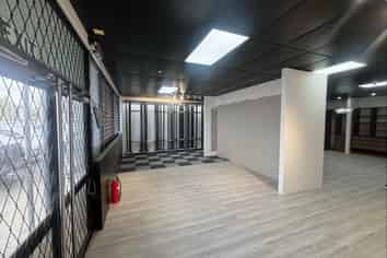579m² Showroom & Warehouse Space