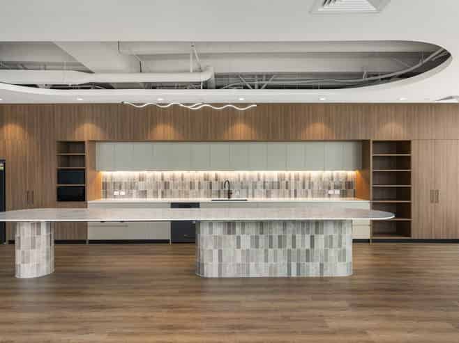 CBRE - NEW & EFFICIENT SPEC SUITE
