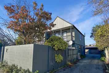 72 Aikmans Road, Merivale