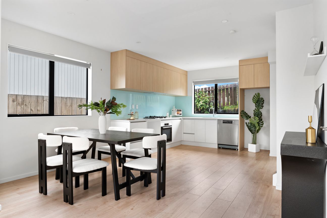 Freehold Living with Easy CBD Access - Altro