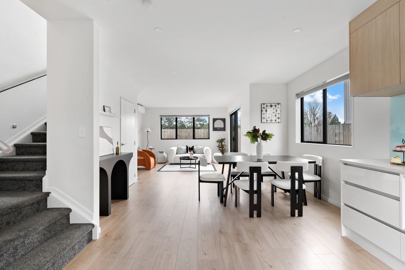 Freehold Living with Easy CBD Access - Vista 4
