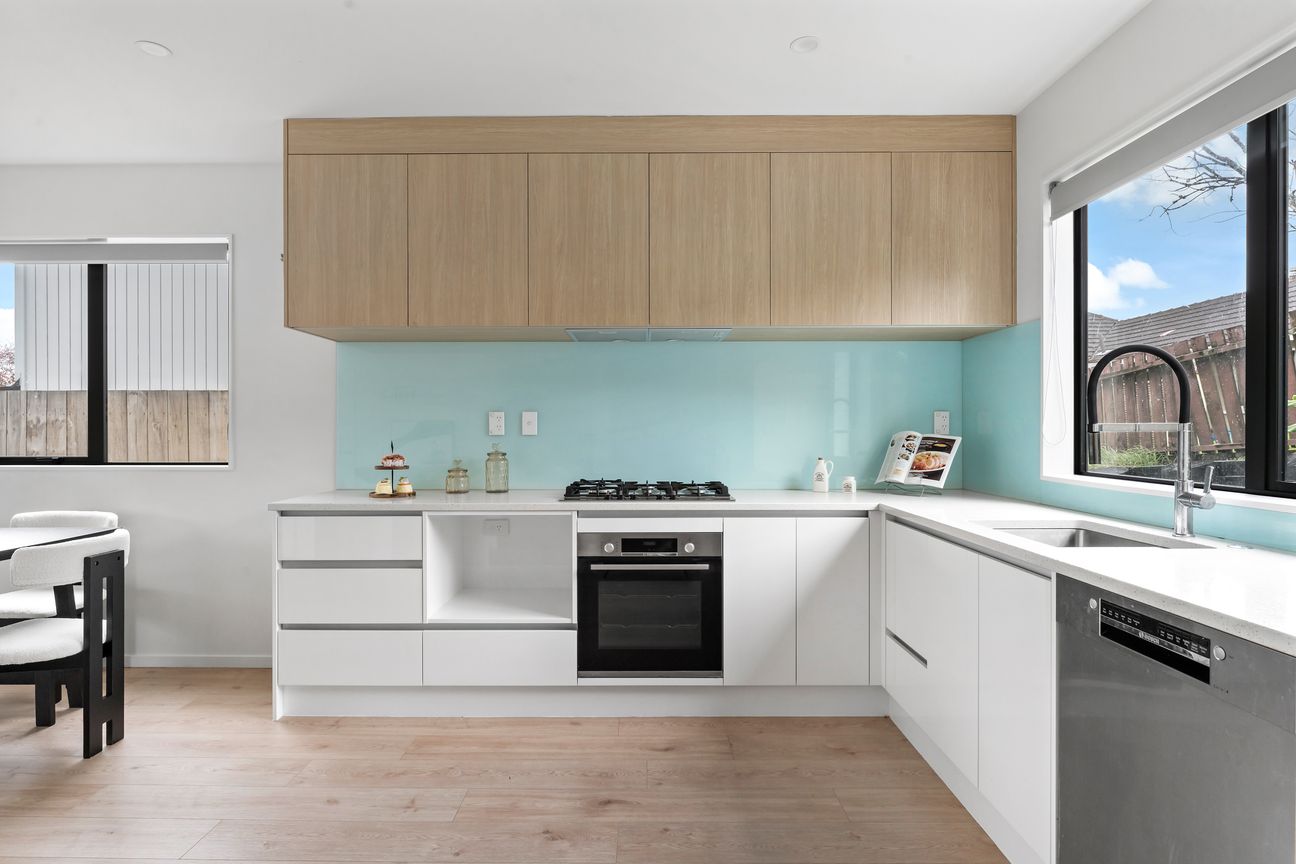 Freehold Living with Easy CBD Access - Vista 5