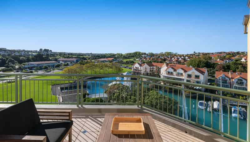 35 Waterside Crescent, Gulf Harbour