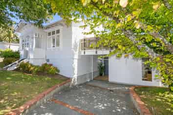 26 Kano Street, Karori