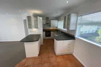 2/185 Shakespeare Road, Milford