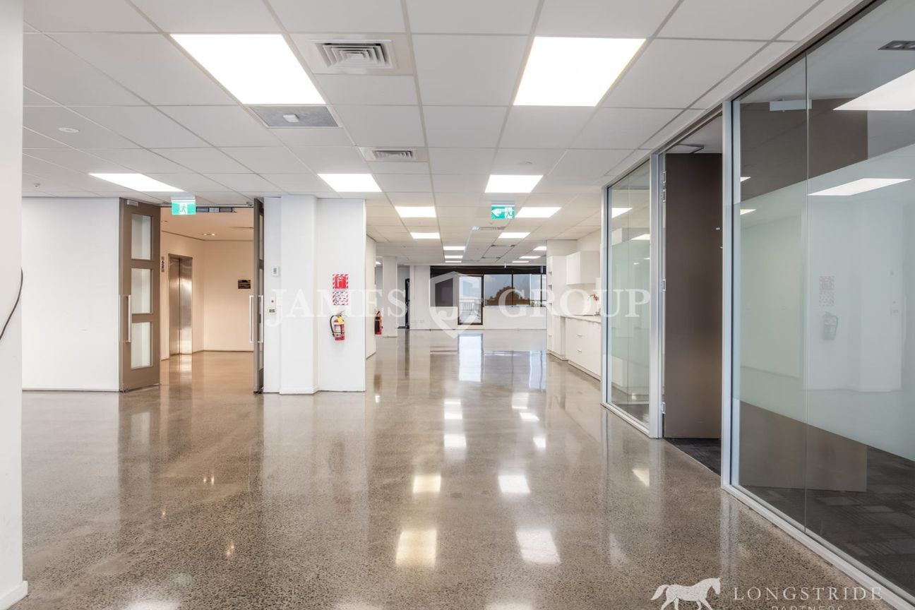 VALUE-DRIVEN CITY FRINGE OFFICE SPACE - View 3