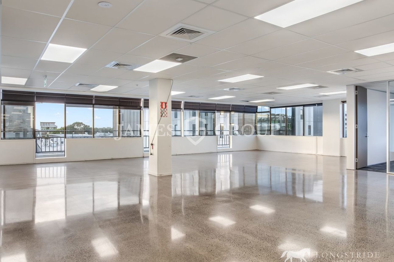 VALUE-DRIVEN CITY FRINGE OFFICE SPACE - View 4