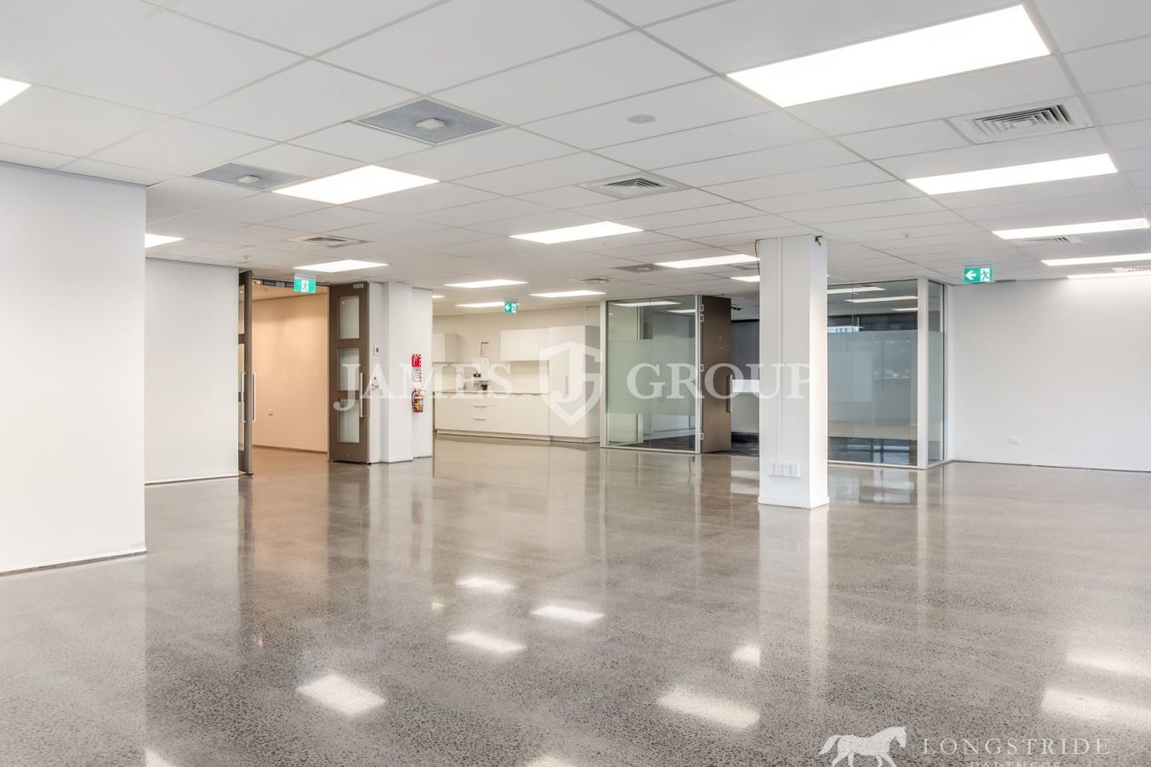 VALUE-DRIVEN CITY FRINGE OFFICE SPACE - View 5