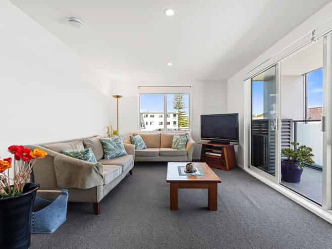B5/30 Bute Road, Browns Bay