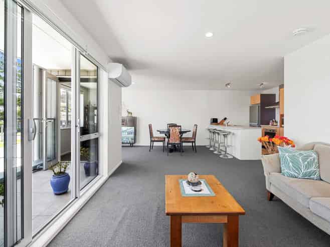 B5/30 Bute Road, Browns Bay