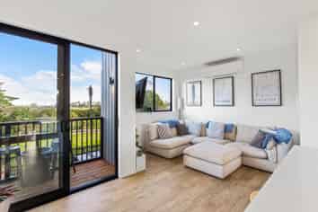 11 Rita Meredith Road, Waiotaiki Bay