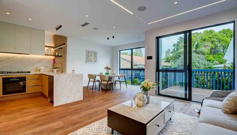 4/7 Alma Road, Milford