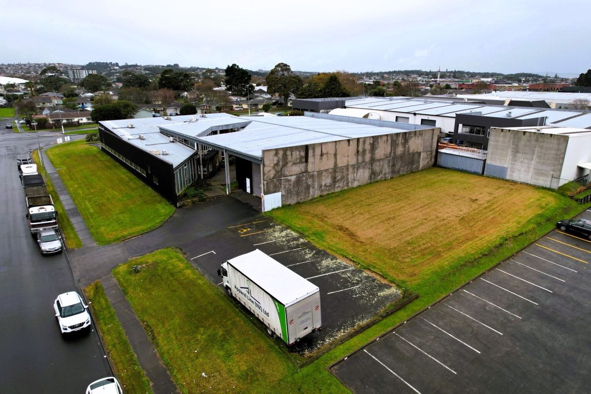 High Profile Yard Site | 670 m² Yard