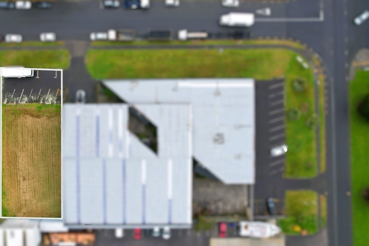 High Profile Yard Site | 670 m² Yard - View 3