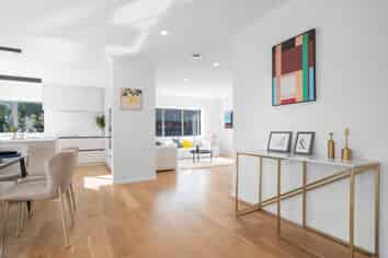 11 Vanderbilt Parade, Albany
