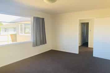 79 Dale Crescent, Pakuranga