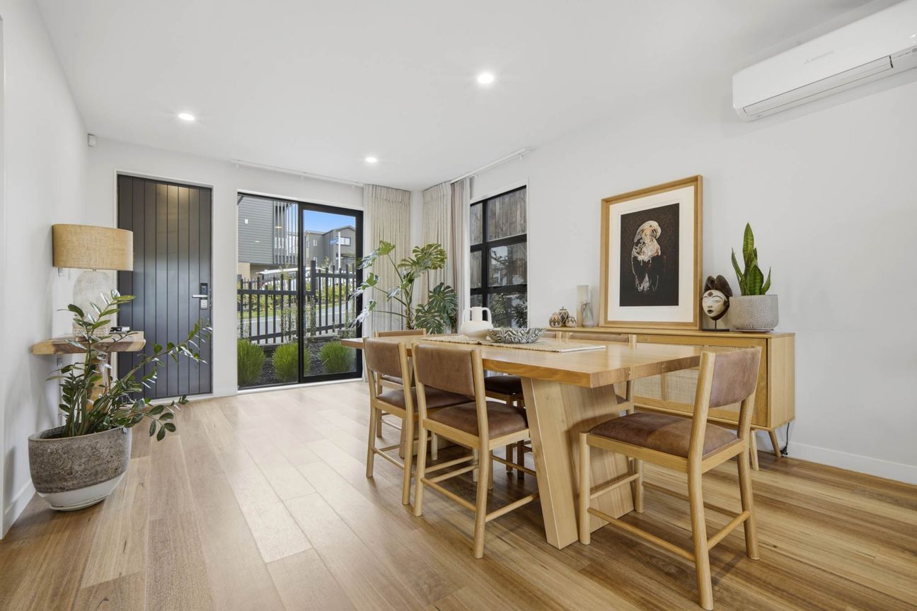 Quality Family Home with Spa – In Rangi Zone - Vue 3